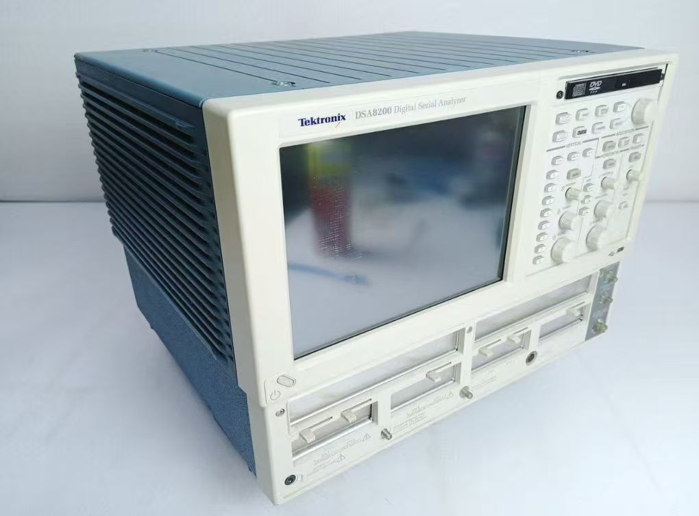 DSA8200 泰克Tektronix 数字采样示波器 开机闪屏 故障维修案例