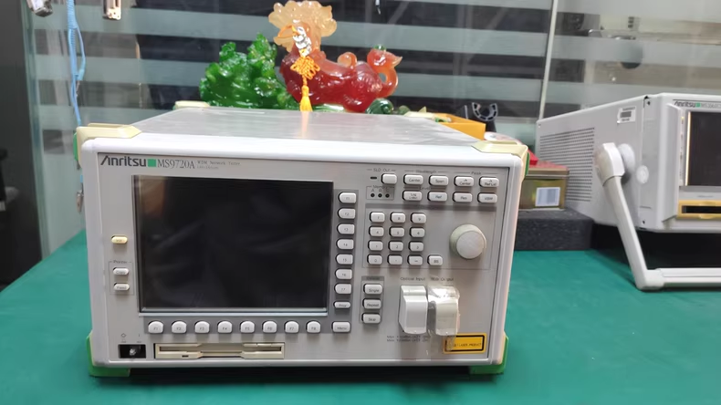 MS9720A光谱分析仪安立 Anritsu故障:波段改成1000～2100维修案例
