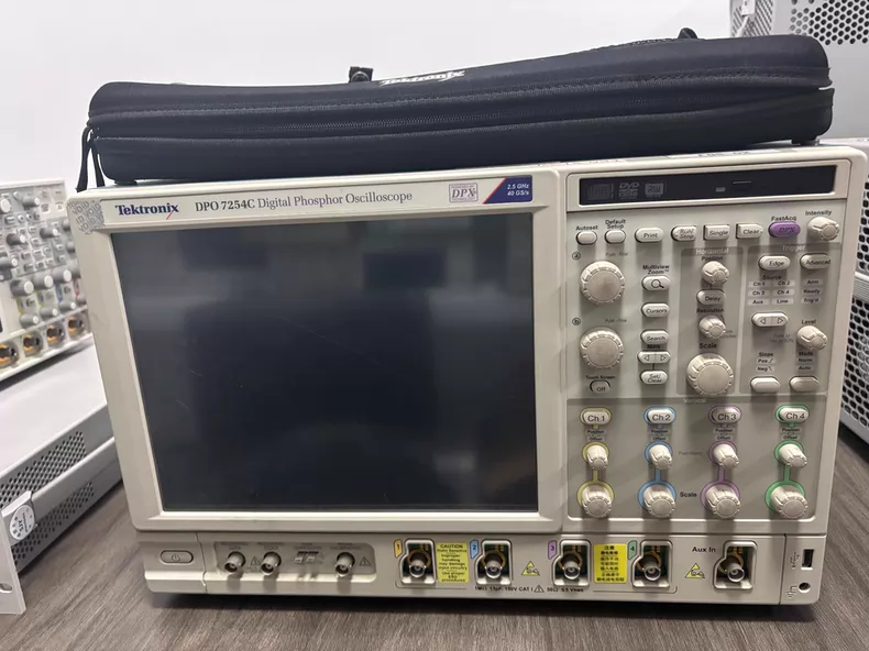DP07254C示波器泰克Tektronix黑屏故障维修案例